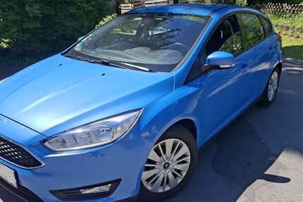 Ford Focus 46.800 km 8.300 &euro; Limbach-Oberfrohna 09212