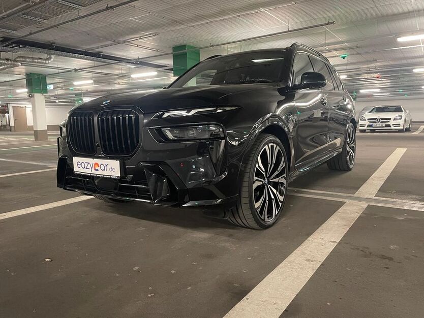 BMW X7 39.899 km 99.988 € München 80999