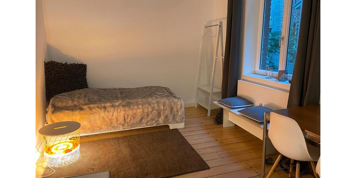 Wohnen auf Zeit Köln Ehrenfeld - 1 Zimmer, 22 m&sup2;, 1.200&euro; | Angebot:26409429