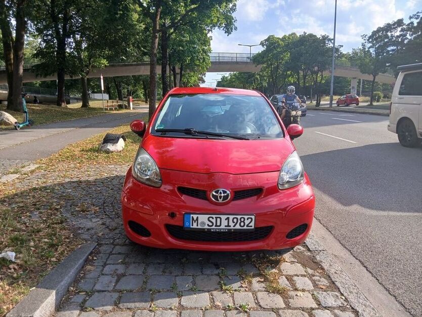 Aygo (X)
