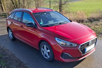 Hyundai i30 64.300 km 12.390 &euro; Immenhausen 34376