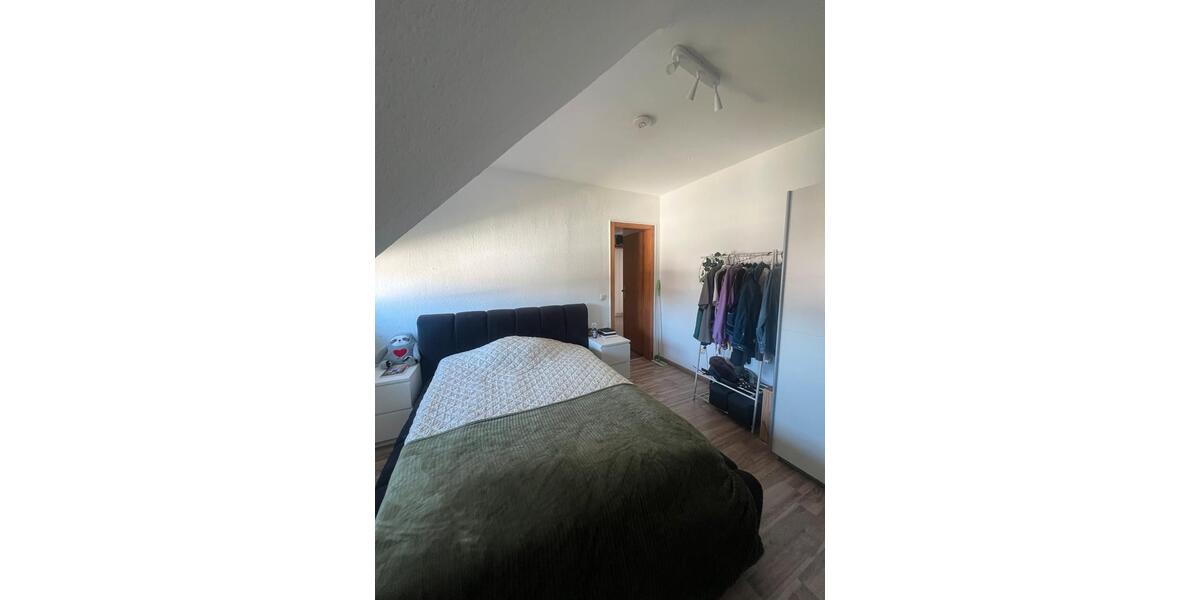 Dachgeschoßwohnung Hessisch Oldendorf - 3.5 Zimmer, 86 m&sup2;, 850&euro; | Angebot:26387242