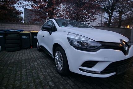 Renault Clio 133.000 km 4.500 &euro; Ahlen 59227