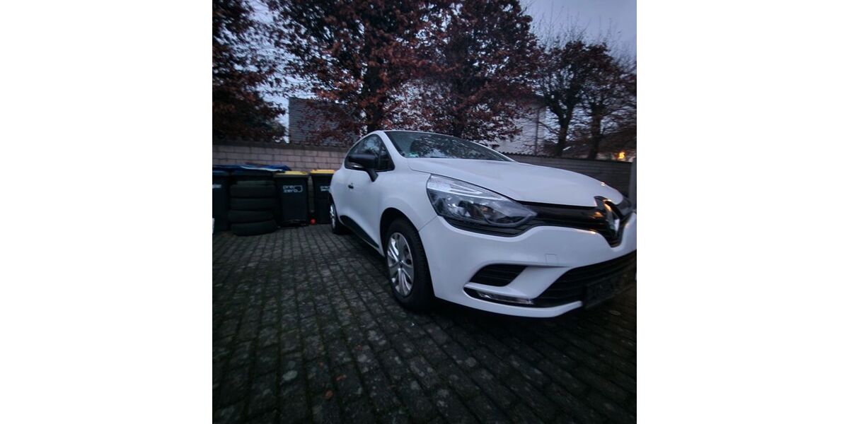 Renault Clio 133.000 km 4.500 &euro; Ahlen 59227