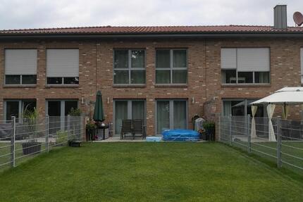 Charmantes Reihenhaus in MeineGravenhorst mit Einbauküche zimmer