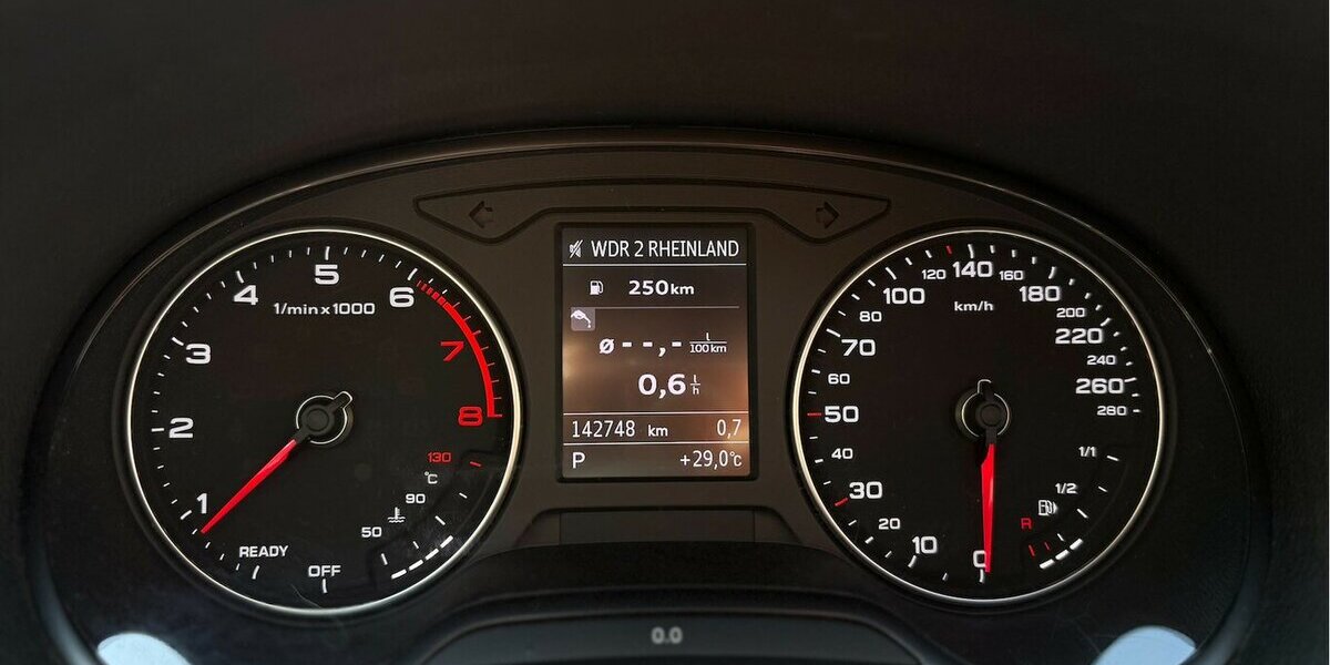 Audi A3 Sportback 1.4 TFSI S-Tronic 1. Hand Panorama 142.000 km 13.990 &euro; Neckarsulm 74172