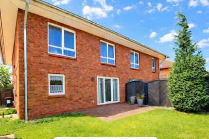 SOMMER-ANGEBOT *** Modernes Quattrohaus *** IDEAL für die junge Familie!!! - Haus Schwarzenbek | Angebot:24801850