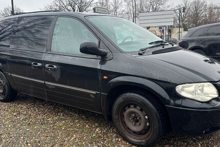 Chrysler Grand Voyager 168.000 km 2.990 &euro; Norderstedt 22851