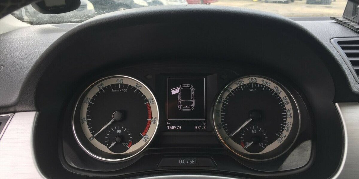 Skoda Fabia Edition,Klima,Temp,Regens.,Alu,usw.! 167.800 km 6.900 &euro; Himmelkron 95502