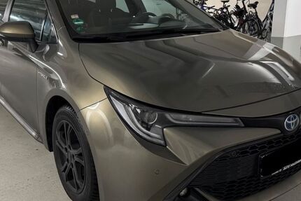 Toyota Corolla 82.000 km 18.790 &euro; Reutlingen 72760