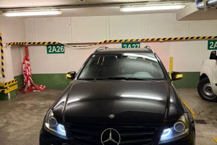 Mercedes-Benz C 250 322.000 km 5.900 &euro; Düsseldorf 40211