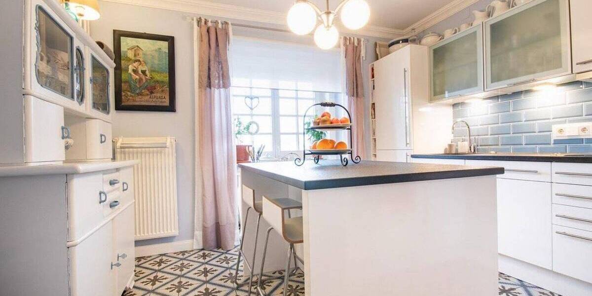 Einfamilienhaus Stühlingen Bettmaringen - 8 Zimmer, 220 m&sup2;, 1.150.000&euro; | Angebot:25718871
