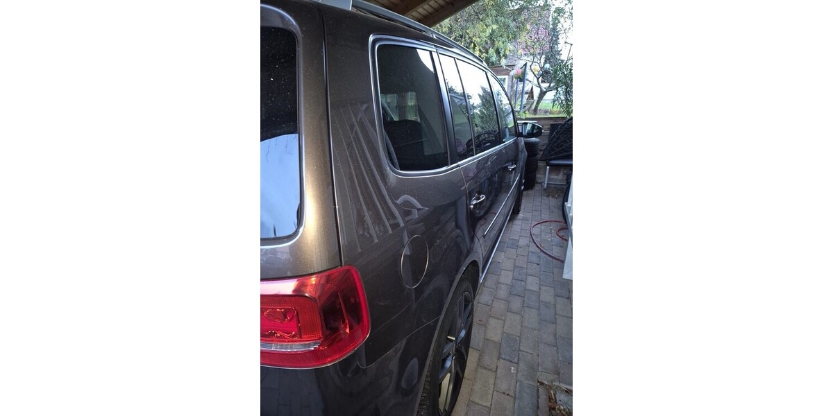 VW Touran 135.000 km 5.600 € Erfurt 99084