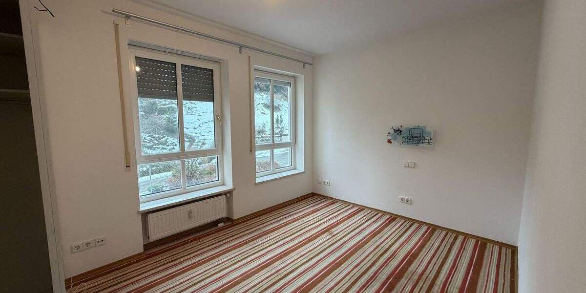 Etagenwohnung Bad Reichenhall - 4 Zimmer, 125 m&sup2;, 680.000&euro; | Angebot:25672321