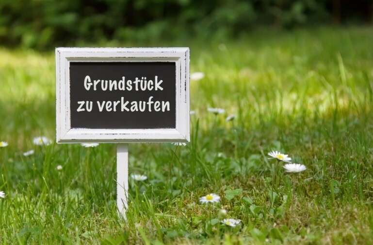 Grundstück zu verkaufen in Zetel 100.000 € 826 m²