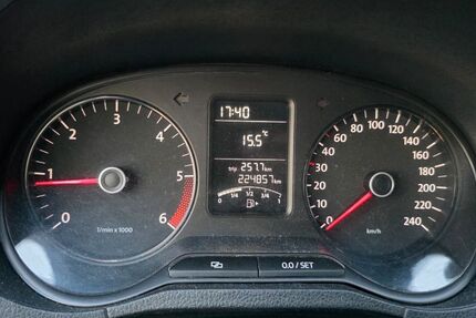 VW Polo 224.800 km 2.270 &euro; Horn-Bad Meinberg 32805