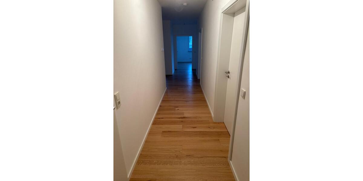Etagenwohnung Bad Salzungen - 3.5 Zimmer, 127 m&sup2;, 1.397&euro; | Angebot:25350366