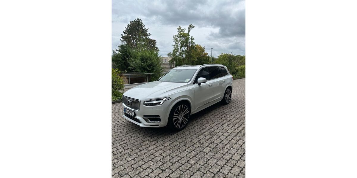 Volvo XC90 74.300 km 42.500 &euro; Bonn 53179