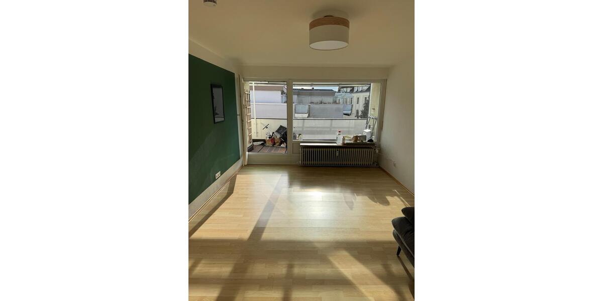 Etagenwohnung Weilheim in Oberbayern - 2 Zimmer, 52 m&sup2;, 1.500&euro; | Angebot:24946616