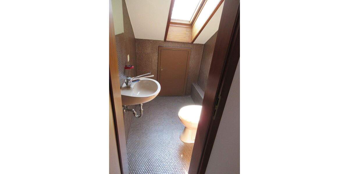 Etagenwohnung Pforzheim Südweststadt - 2 Zimmer, 70 m&sup2;, 755&euro; | Angebot:25096073