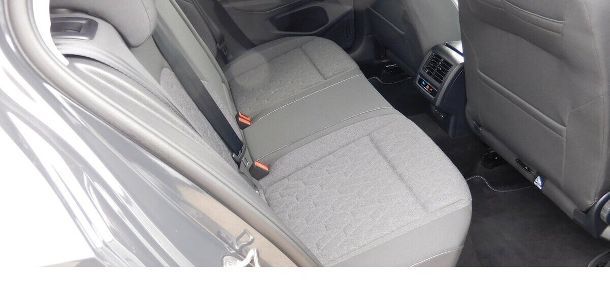 VW Golf III 1.0 Life TSI BMT Klima Navi Alu 29.600 km 17.390 &euro; Vordorf 38533