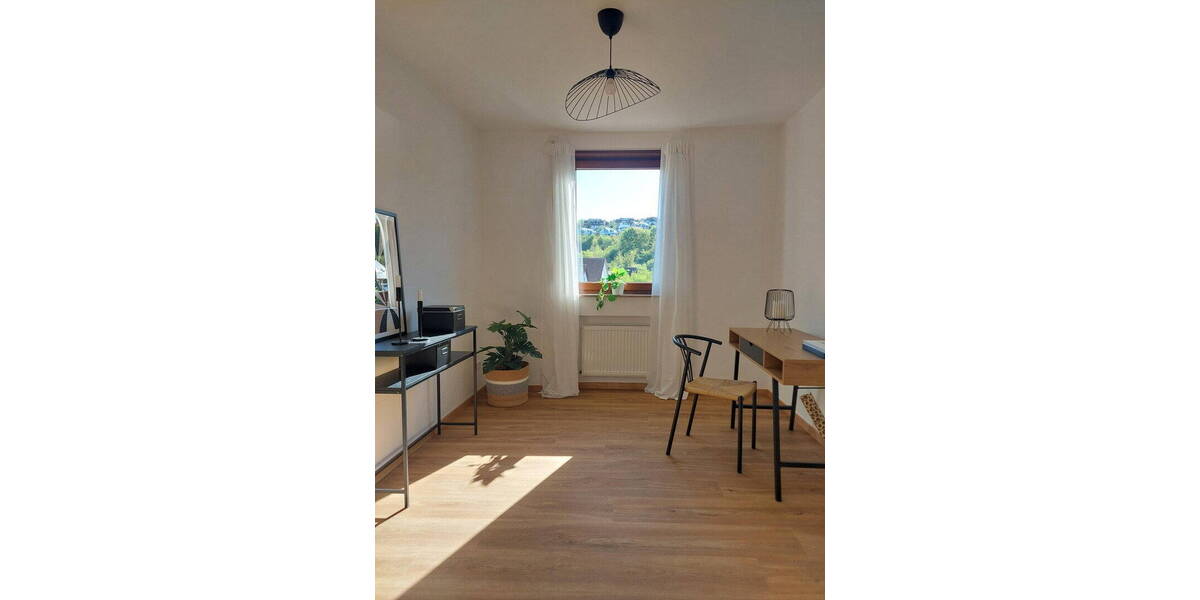 Etagenwohnung Leonberg - 4 Zimmer, 93 m&sup2;, 415.000&euro; | Angebot:26443436