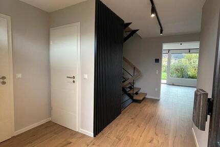 Haus Coburg - 4 Zimmer, 120 m&sup2;, 1.365&euro; | Angebot:26035913