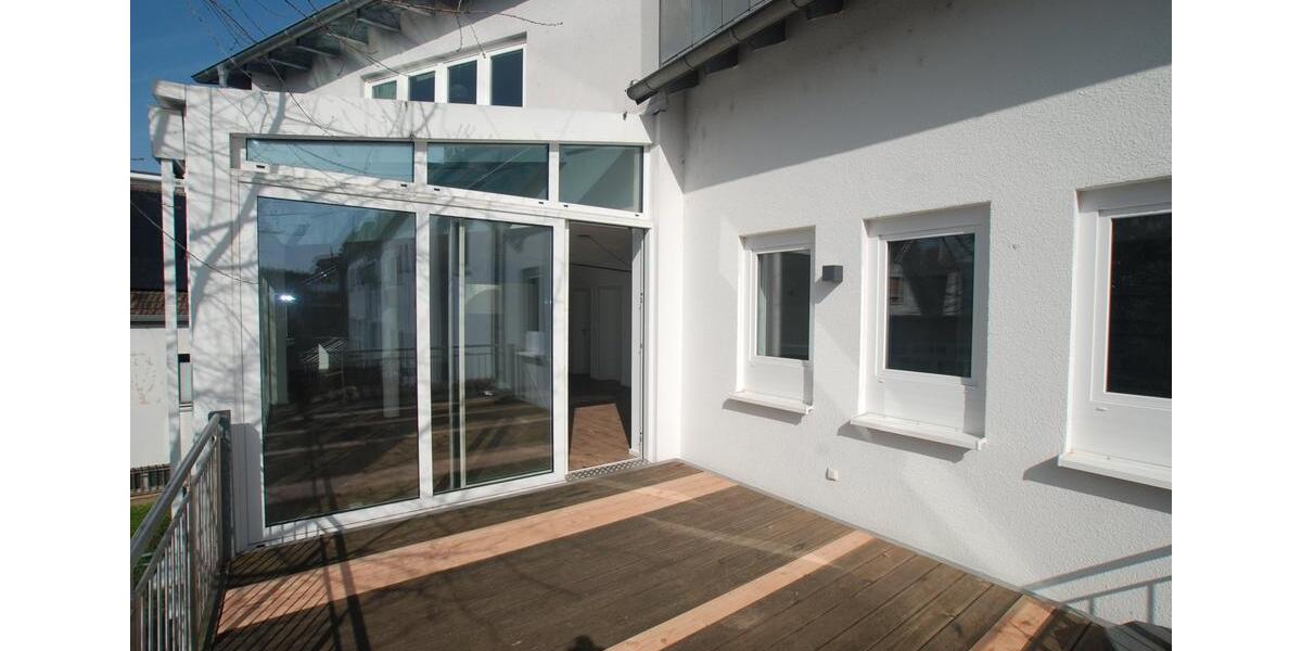 Etagenwohnung Mainz Laubenheim - 4 Zimmer, 136 m&sup2;, 1.995&euro; | Angebot:26316571