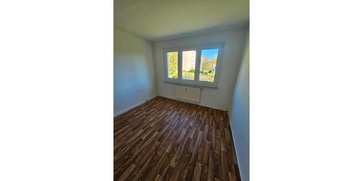 Etagenwohnung Altenburg - 2 Zimmer, 50 m&sup2;, 300&euro; | Angebot:26380937