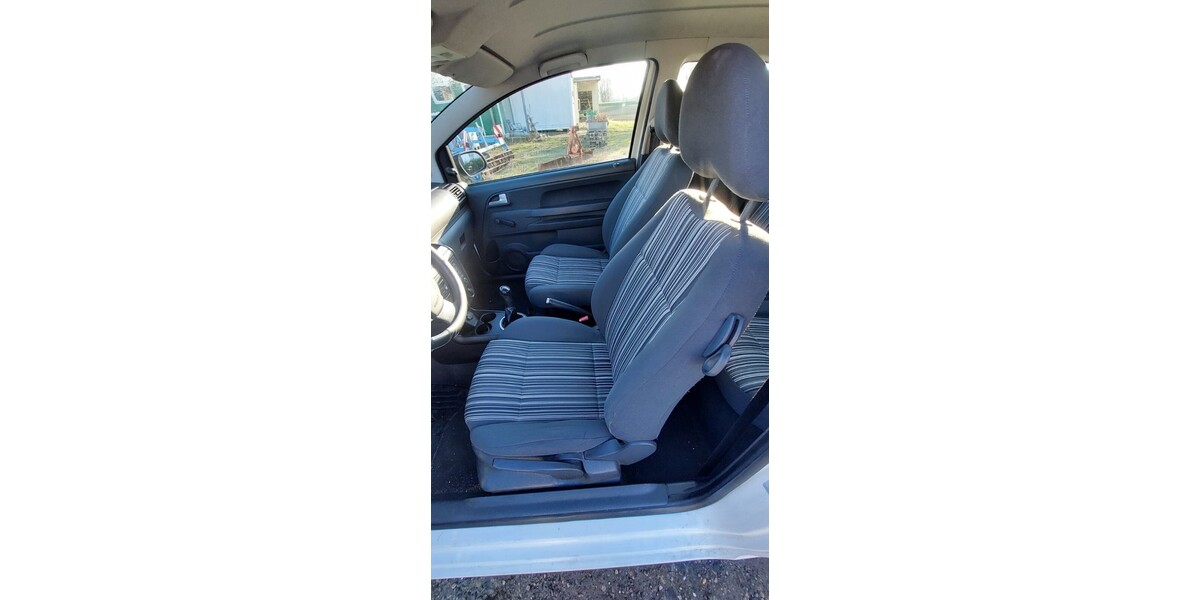 VW Fox Schräghecklimosine 226.000 km 1.600 &euro; Bobenheim-Roxheim 67240