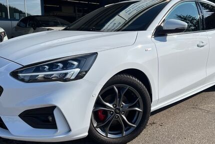 Ford Focus 28.500 km 19.990 &euro; Titisee Neustadt 79822