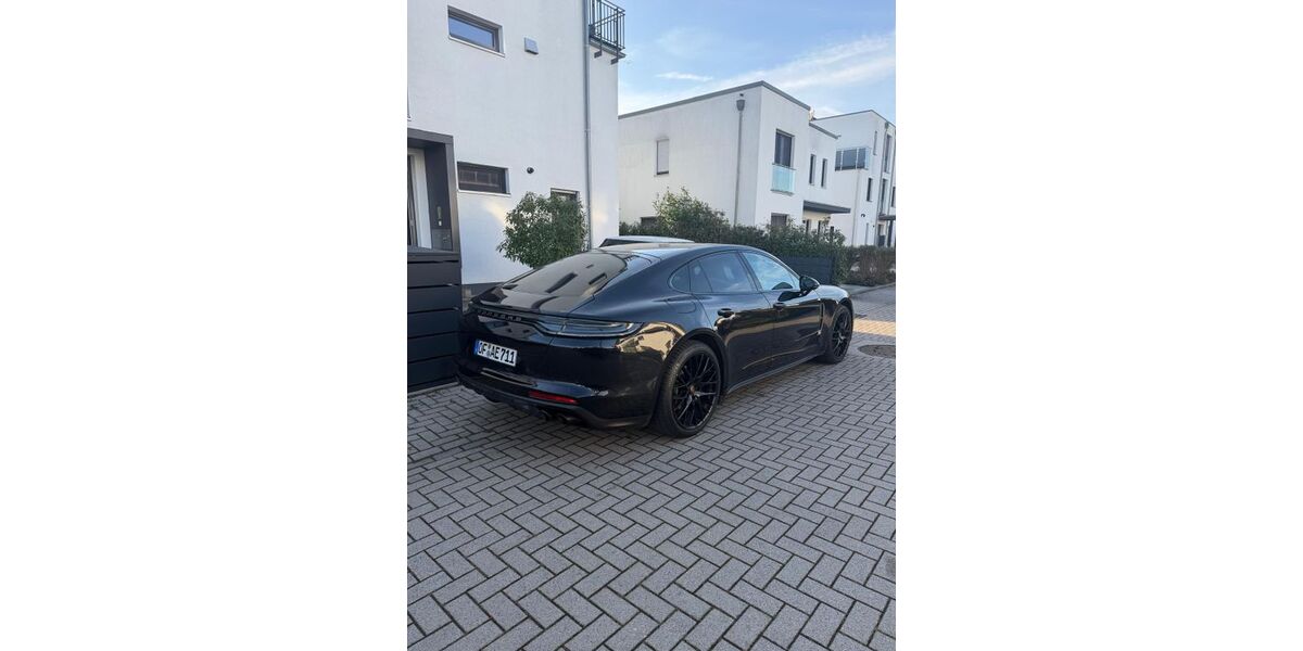 Porsche Panamera 49.500 km 72.900 &euro; Offenbach am Main 63075