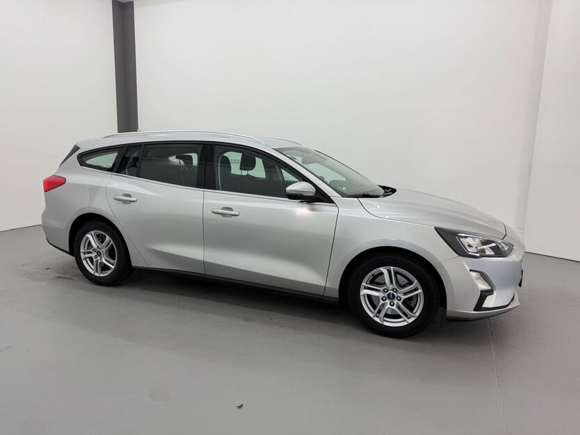Ford Focus 46.950 km 16.990 € Schrobenhausen 86529