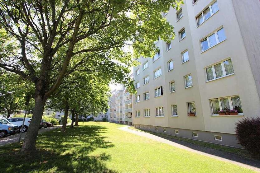 Wohnung zum Mieten in Altenburg 160 € 25.1 m²