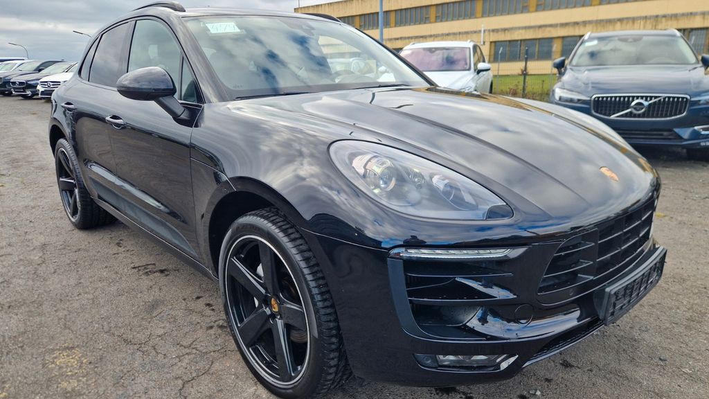 Porsche Macan 169.000 km 28.599 &euro; Fuldatal (Kassel) 34233