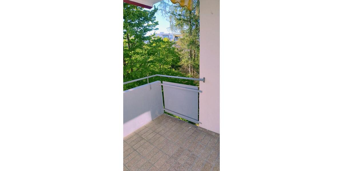 Etagenwohnung Radolfzell am Bodensee - 3.5 Zimmer, 82 m&sup2;, 920&euro; | Angebot:26399989