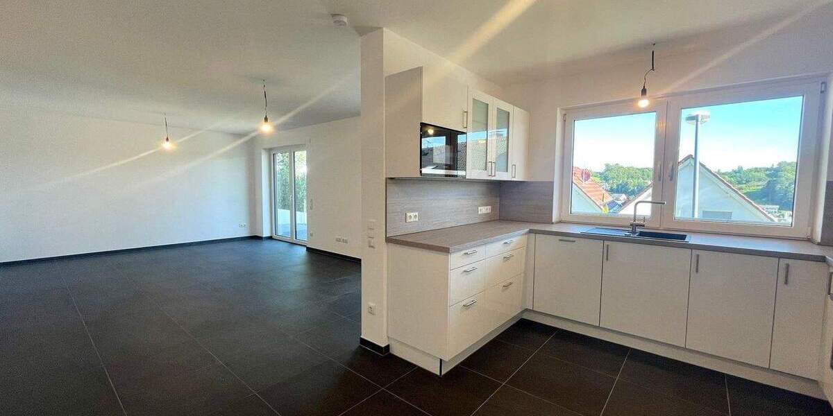 Etagenwohnung Balve - 2 Zimmer, 90 m&sup2;, 1.125&euro; | Angebot:25745764