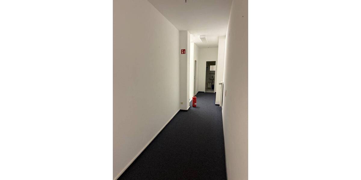Gewerbeobjekt Braunschweig Innenstadt - 3 Zimmer, 111 m&sup2;, 760&euro; | Angebot:26450978