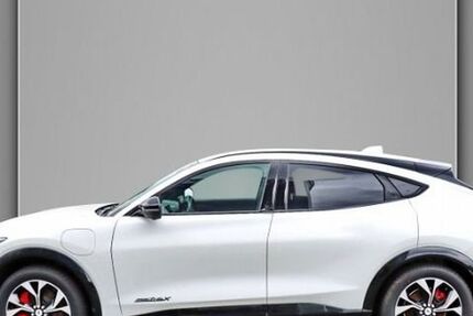 Ford Mustang Mach-E 21.800 km 41.490 € Geldern 47608