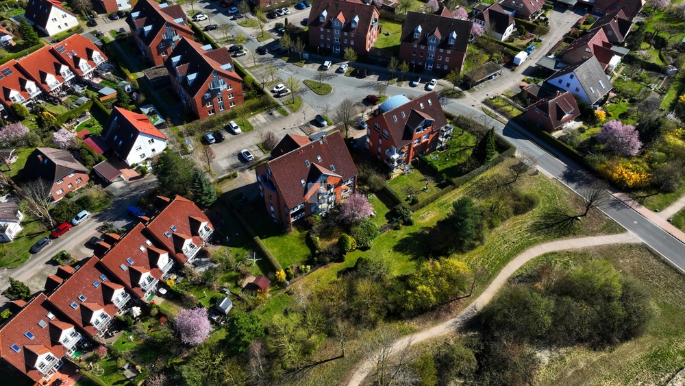3-Zimmer-Wohnung Süd-Westbalkon Stellplatz Neumühler See Ruhige Wohnlage - Etagenwohnung Schwerin Friedrichsthal | Angebot:27071385