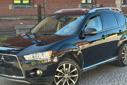 Mitsubishi Outlander 257.000 km 5.900 &euro; Dessau-Roßlau 06844