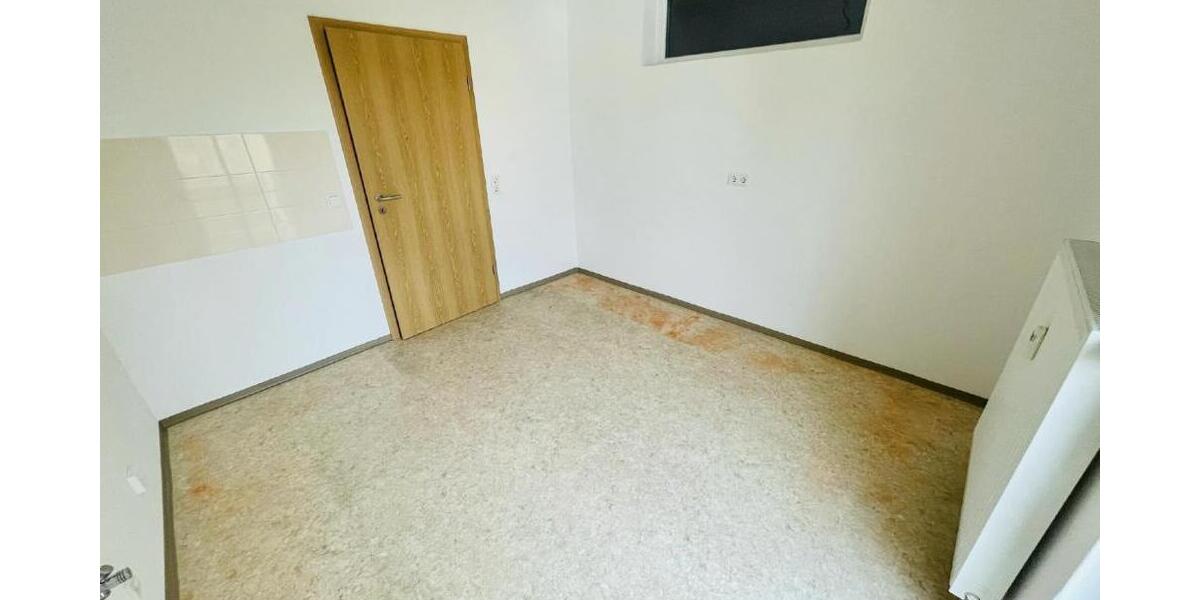3 Raum Wohnung mit Balkon, modernen Bad mit Wanne & Dusche. - Etagenwohnung Gera Alt-Bieblach | Angebot:26876253