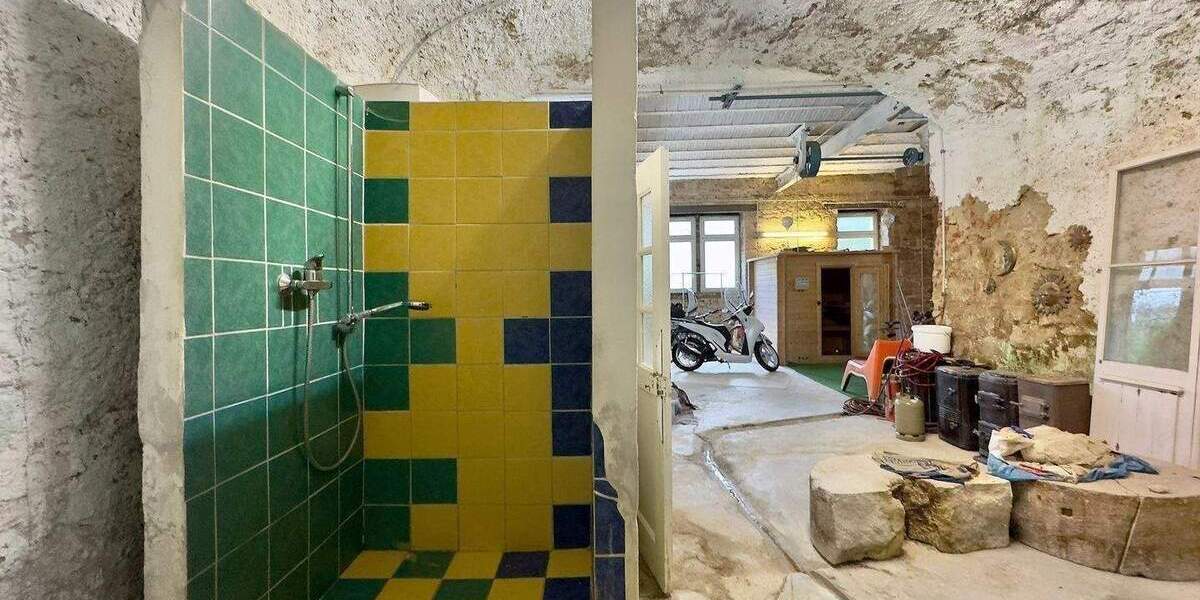 Gewerbeobjekt Freiburg im Breisgau Günterstal - 2 Zimmer, 124 m&sup2;, 299.500&euro; | Angebot:26331901