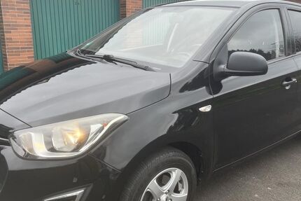 Hyundai i20 80.000 km 6.300 &euro; Kassel 34119