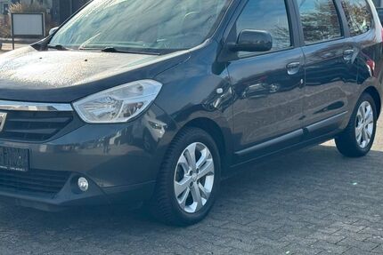 Dacia Lodgy 173.000 km 4.850 &euro; Xanten 46509