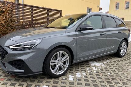 Hyundai i30 32.000 km 23.999 &euro; Hohenmölsen 06679