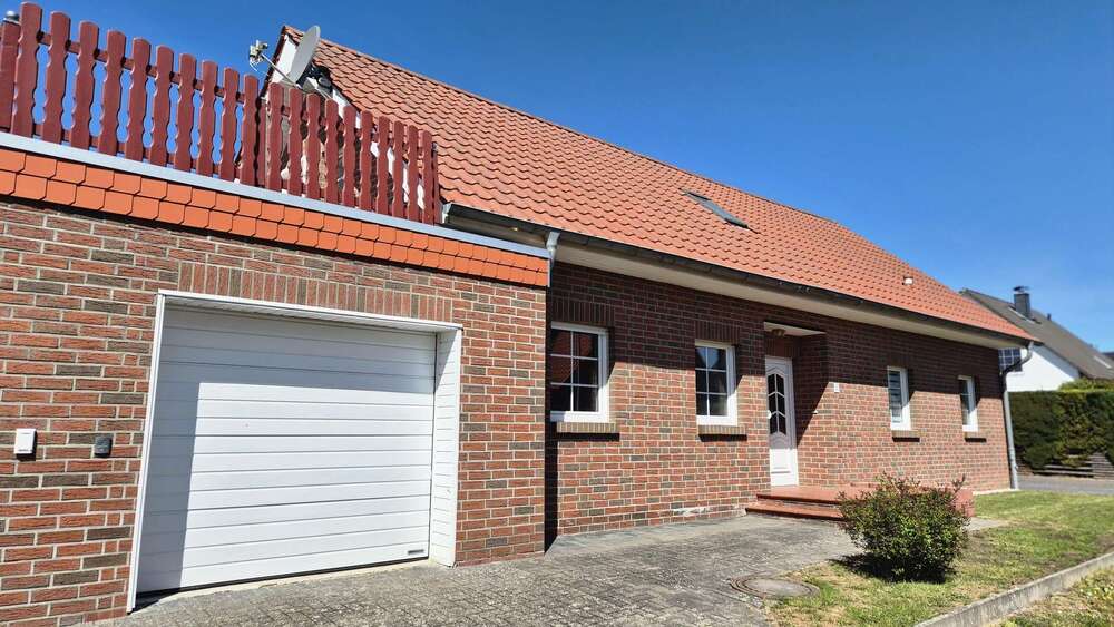 Etagenwohnung Ilsede Adenstedt - 4 Zimmer, 135 m&sup2;, 1.250&euro; | Angebot:26759688