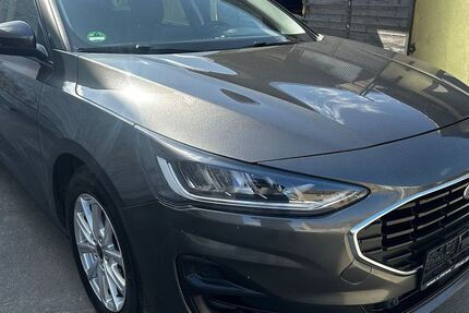 Ford Focus 141.957 km 9.999 &euro; Schönefeld/ OT Großziethen 12529