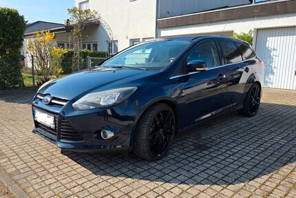Ford Focus 69.000 km 7.799 &euro; Westheim 67368