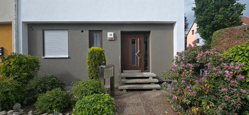 Großes, top gepflegtes Reihenmittelhaus in ZirndorfWeiherhof 8 zimmer